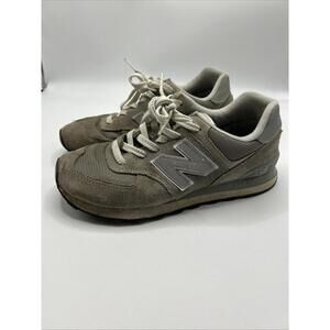 🔥🔥SOLD🔥🔥Men’s New Balance 574 Sz 8 Gray Tennis Shoes Sneakers